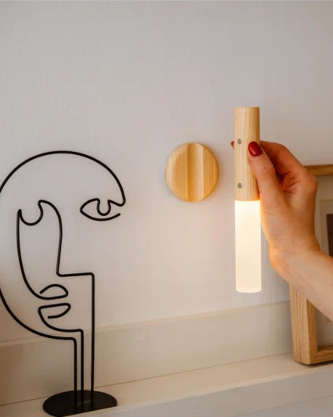 Rechargeable Wooden Sconce Weram
